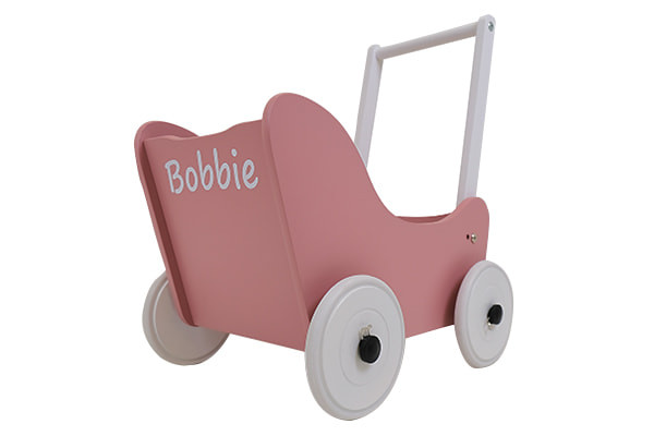 Personaliseer de poppenwagen
