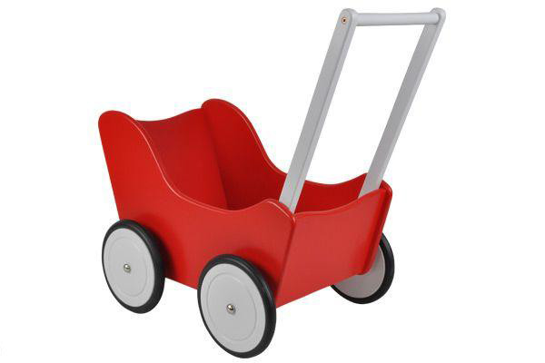 Houten poppenwagen.